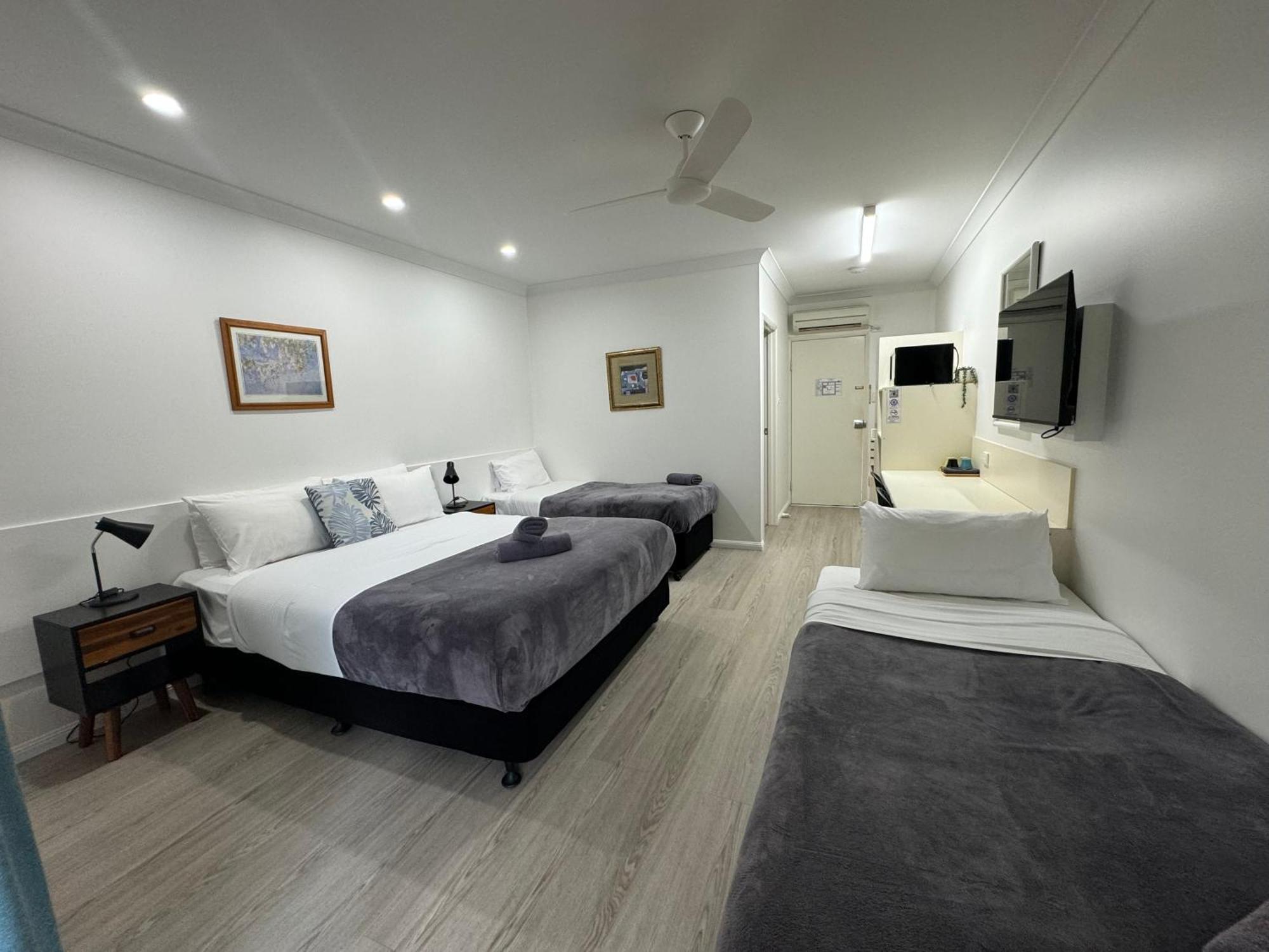 Mareeba Motor Inn Exterior photo