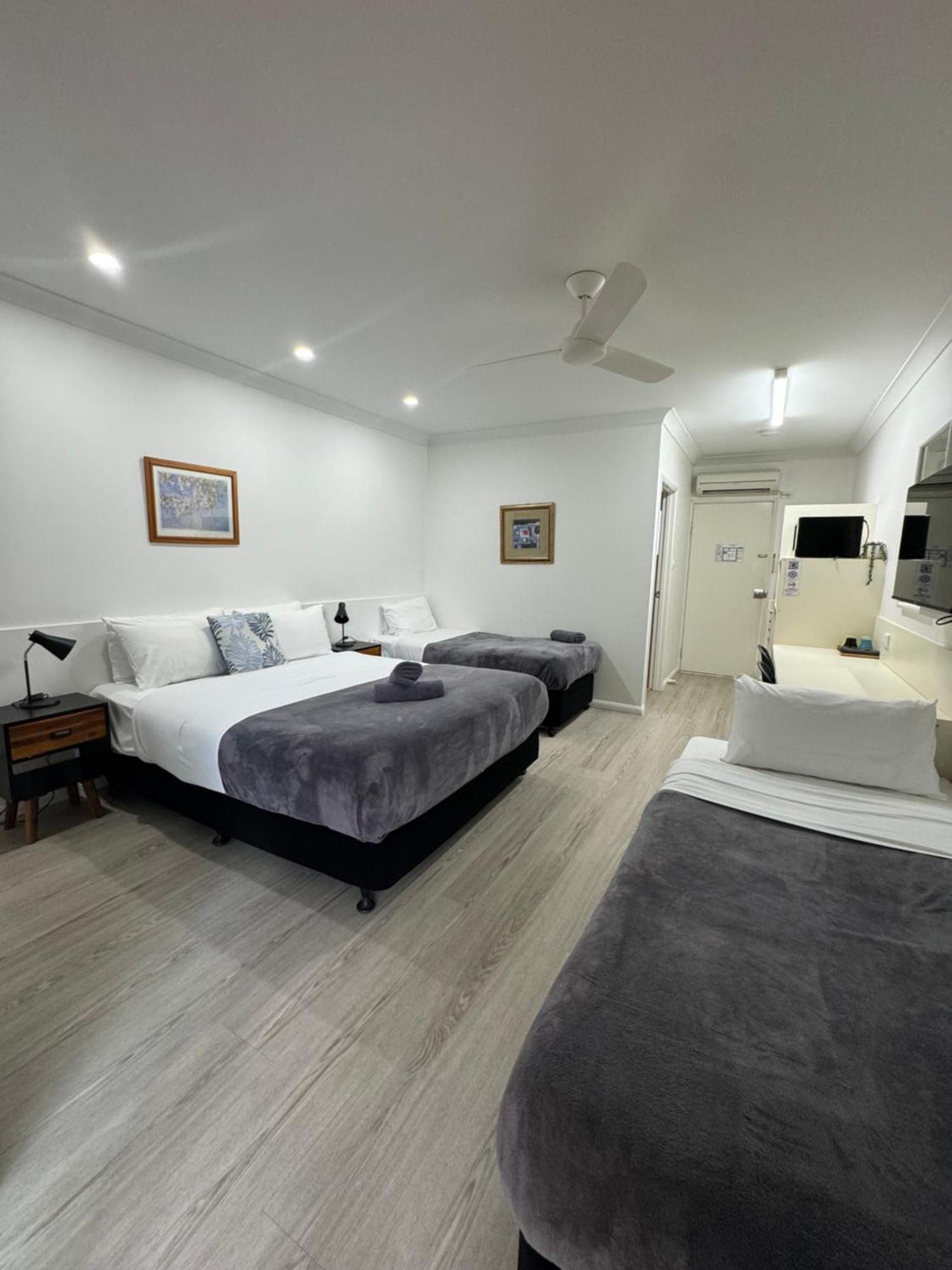 Mareeba Motor Inn Exterior photo
